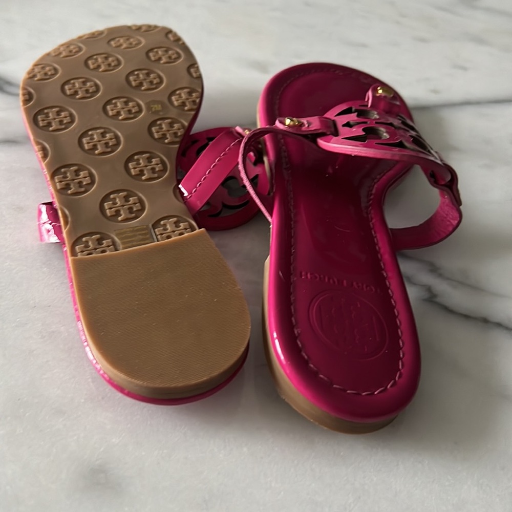 Tory Burch brand new. slides fusia beautiful color - Picture 4 of 5